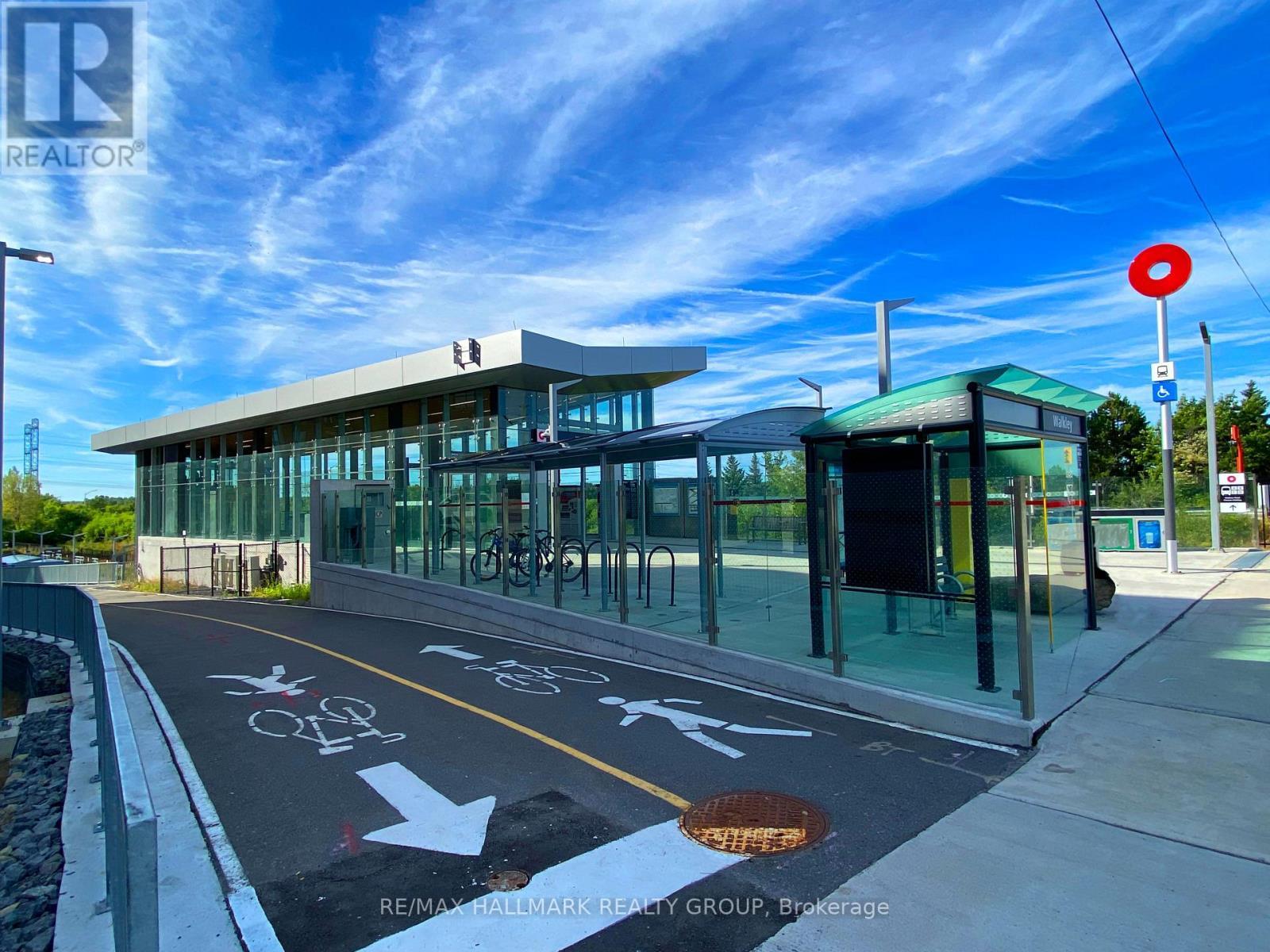 O-Train station - 208 - 555 Anand Private, Ottawa, ON - Outdoor