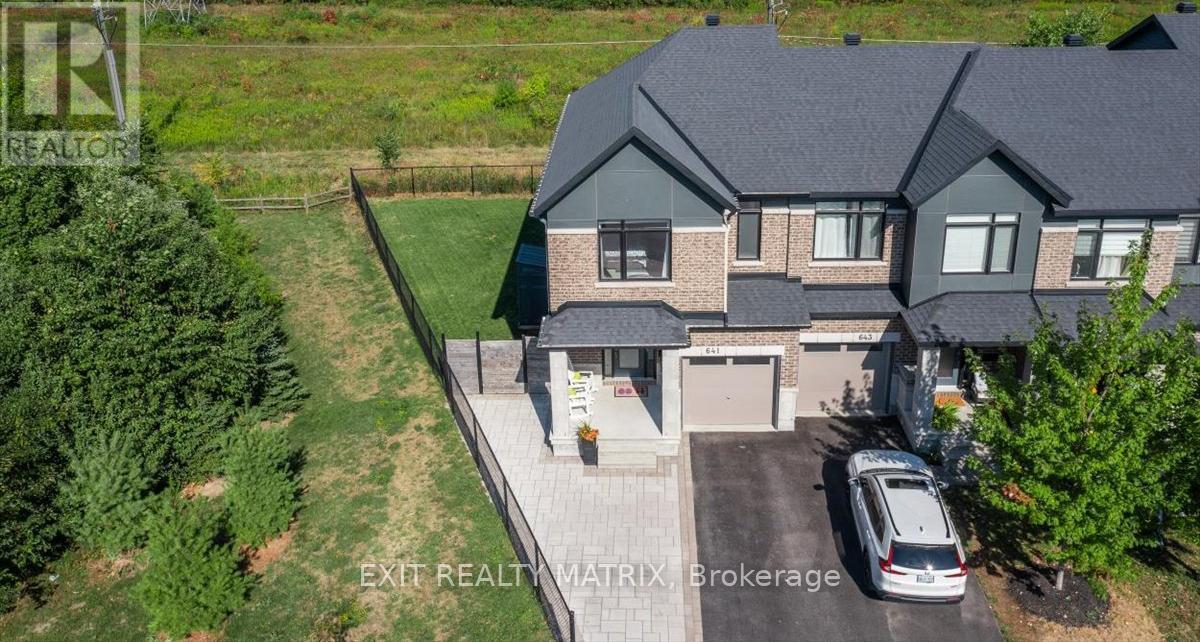 641 Putney Crescent, Ottawa, ON - Outdoor