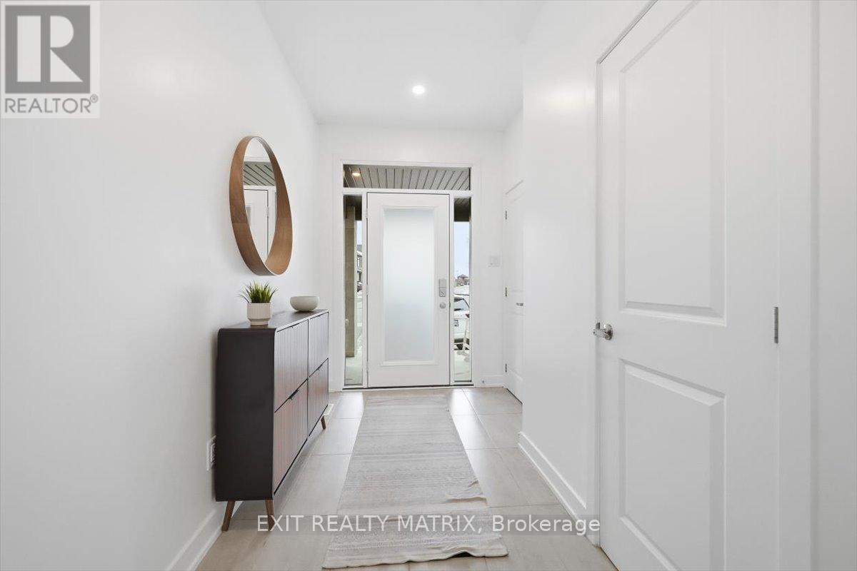 641 Putney Crescent, Ottawa, ON - Indoor Photo Showing Other Room