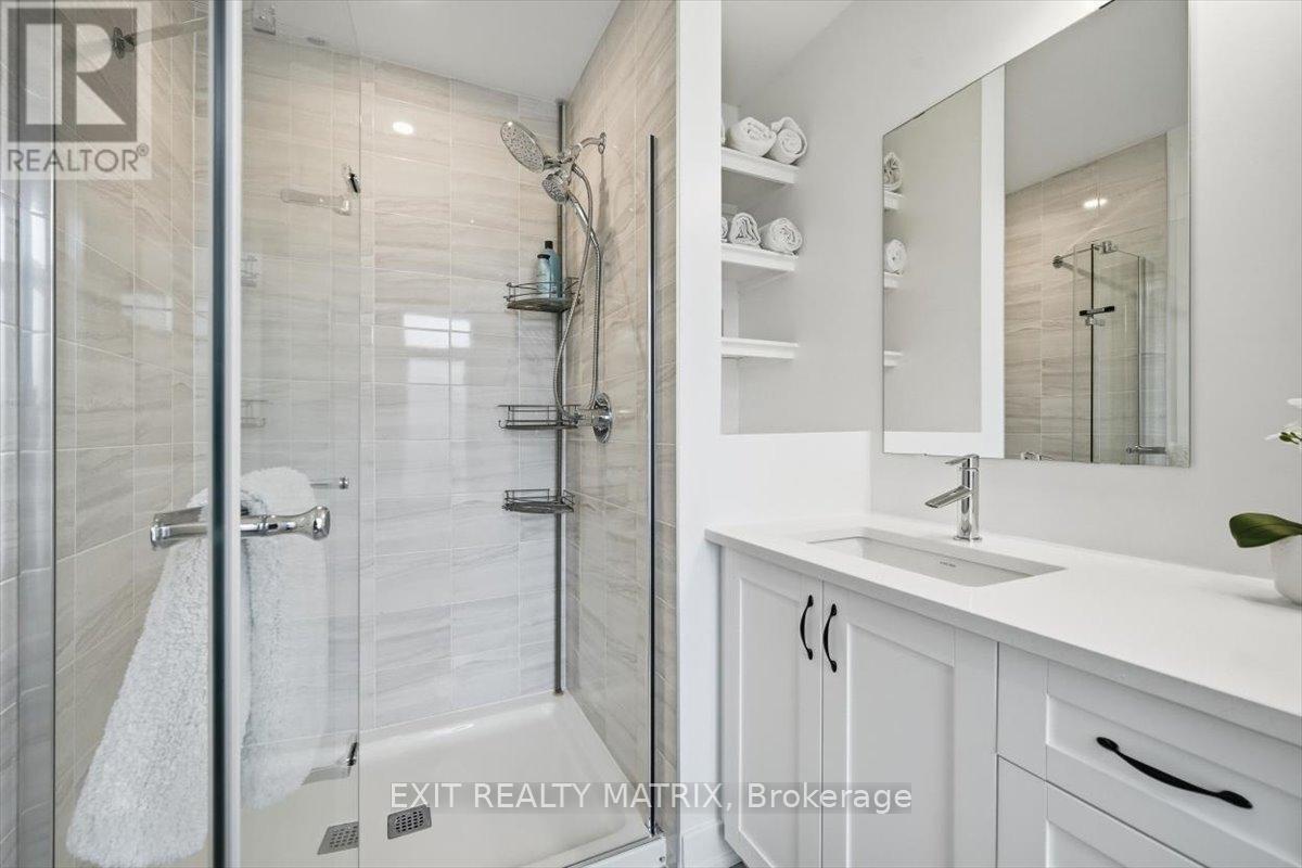 641 Putney Crescent, Ottawa, ON - Indoor Photo Showing Bathroom