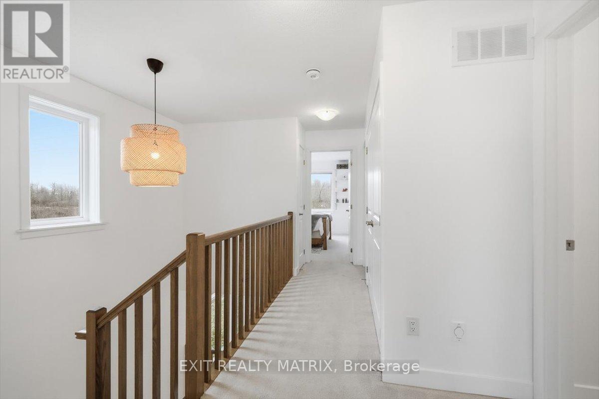 641 Putney Crescent, Ottawa, ON - Indoor Photo Showing Other Room