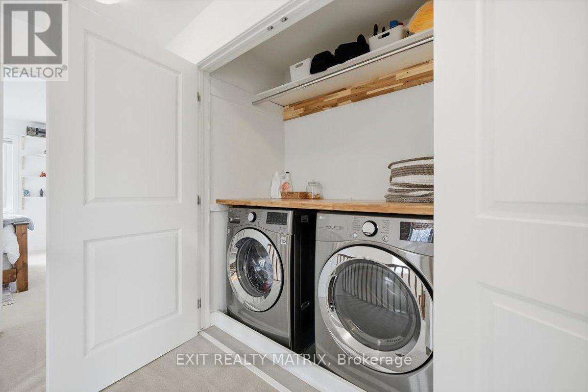 641 Putney Crescent, Ottawa, ON - Indoor Photo Showing Laundry Room