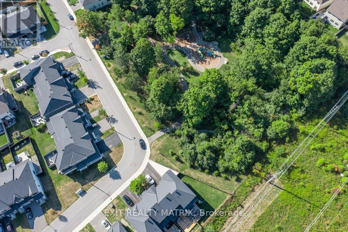 641 Putney Crescent, Ottawa, ON - Outdoor With View