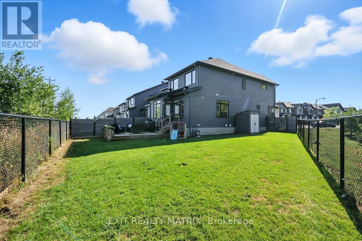 641 Putney Crescent, Ottawa, ON - Outdoor