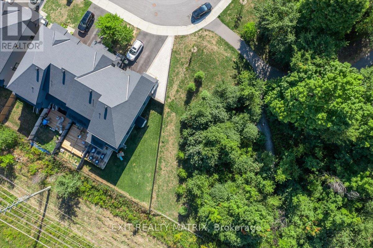 641 Putney Crescent, Ottawa, ON - Outdoor With View