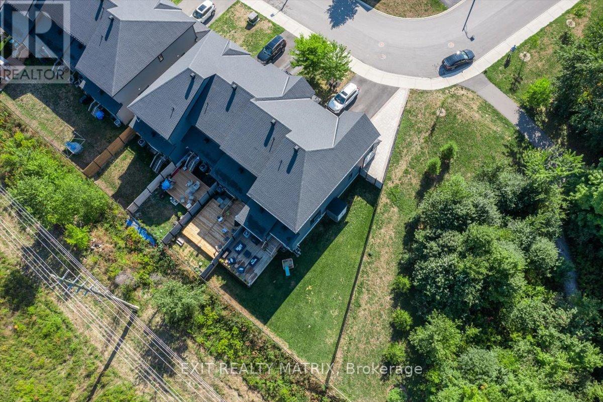 641 Putney Crescent, Ottawa, ON - Outdoor With View