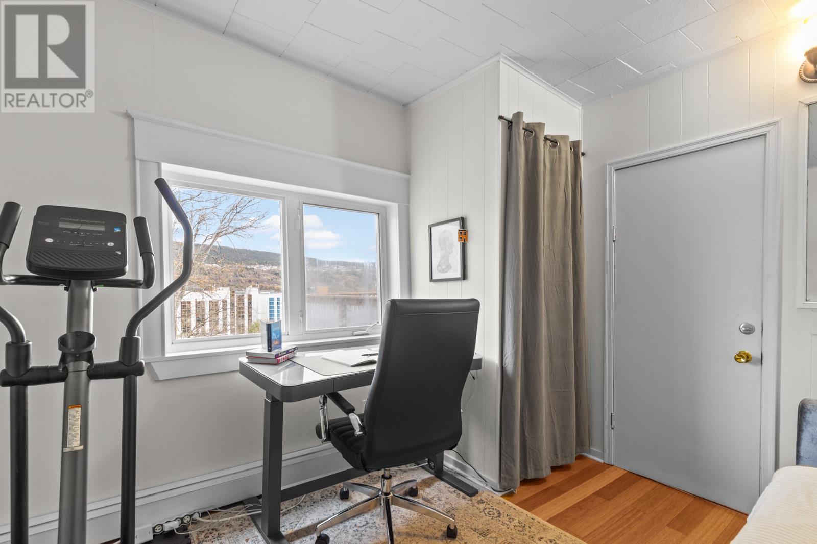 129 Cabot Street, St. John'S, NL - Indoor Photo Showing Gym Room