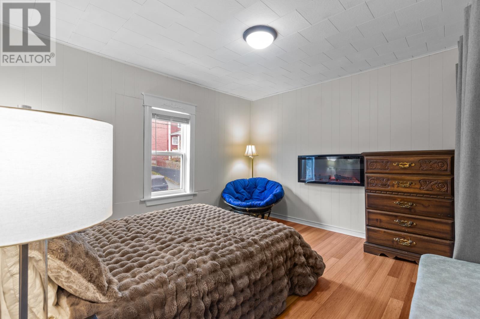 129 Cabot Street, St. John'S, NL - Indoor Photo Showing Bedroom