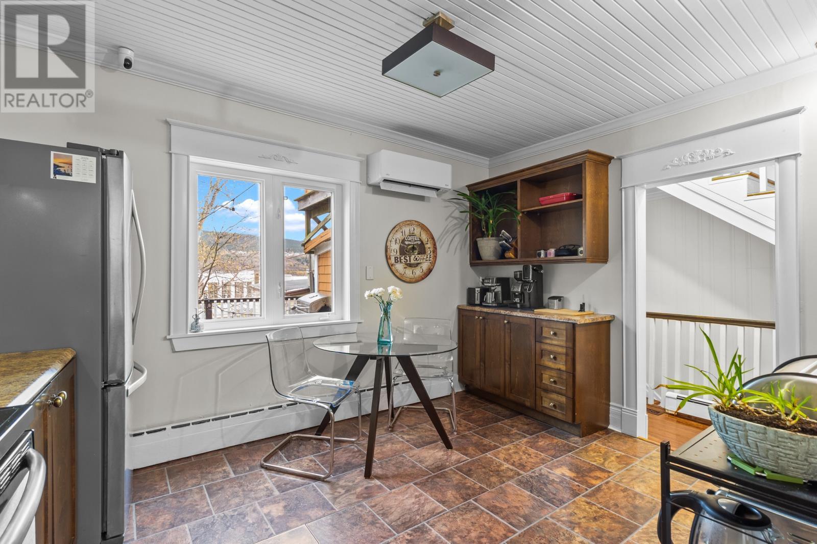 129 Cabot Street, St. John'S, NL - Indoor