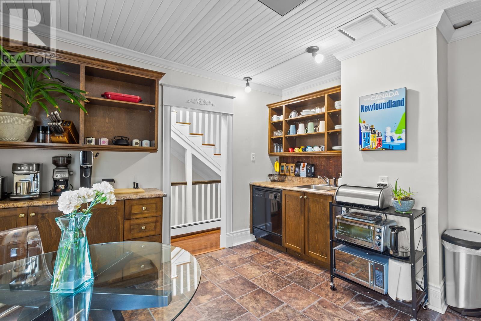 129 Cabot Street, St. John'S, NL - Indoor