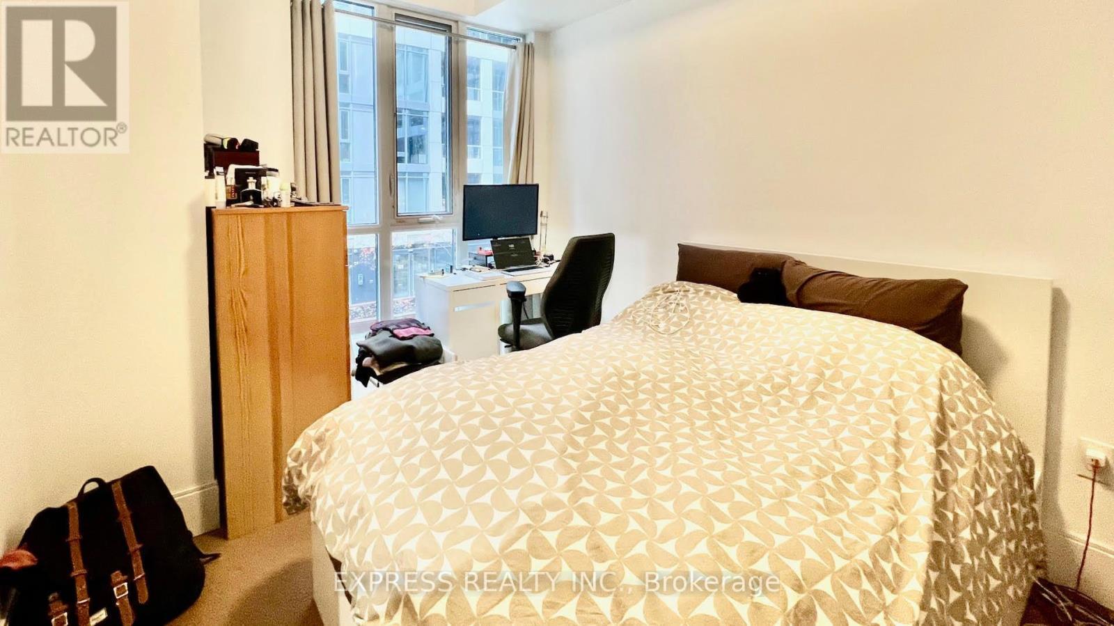 409 - 560 Front Street W, Toronto, ON - Indoor Photo Showing Bedroom