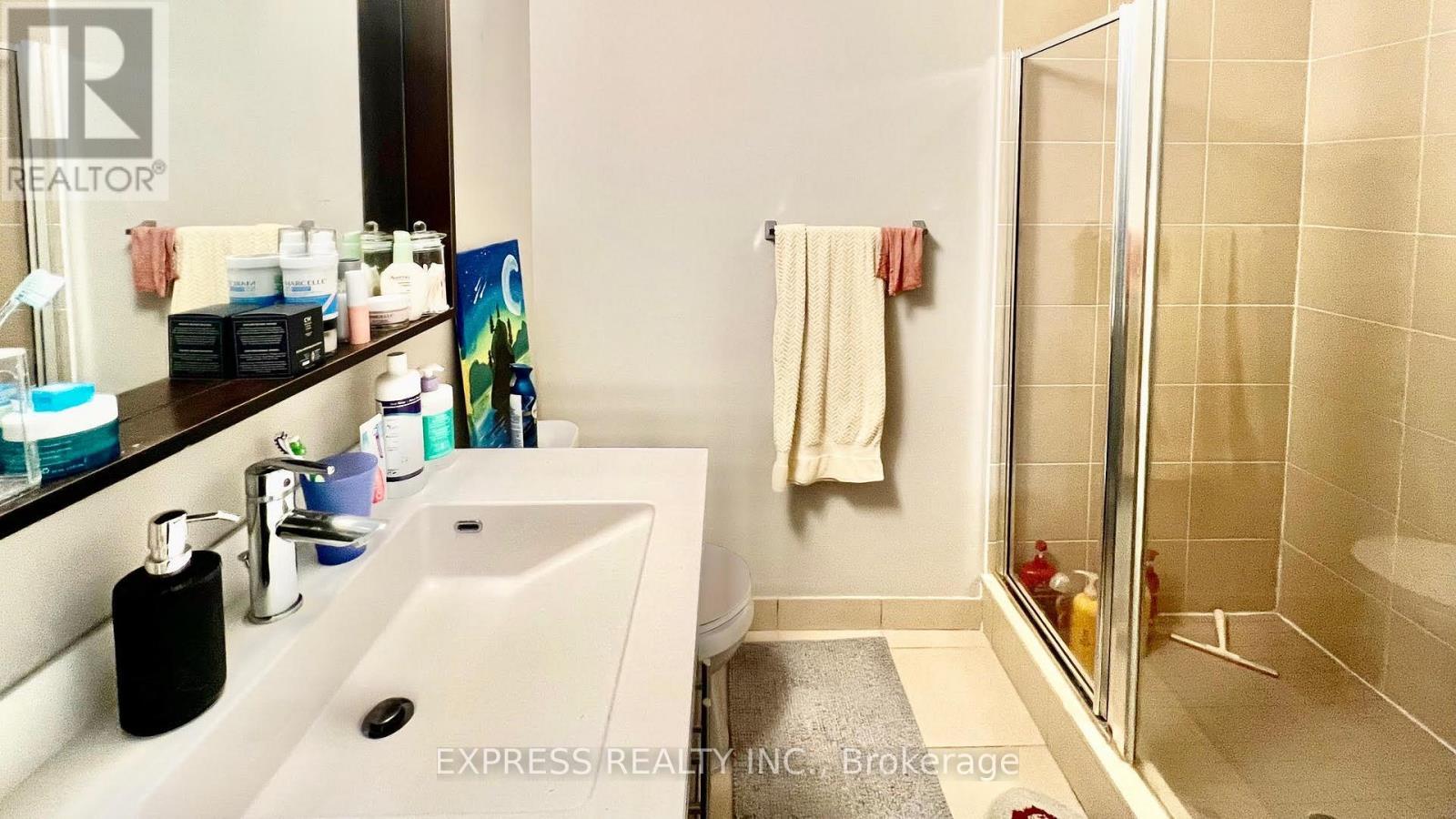 409 - 560 Front Street W, Toronto, ON - Indoor Photo Showing Bathroom