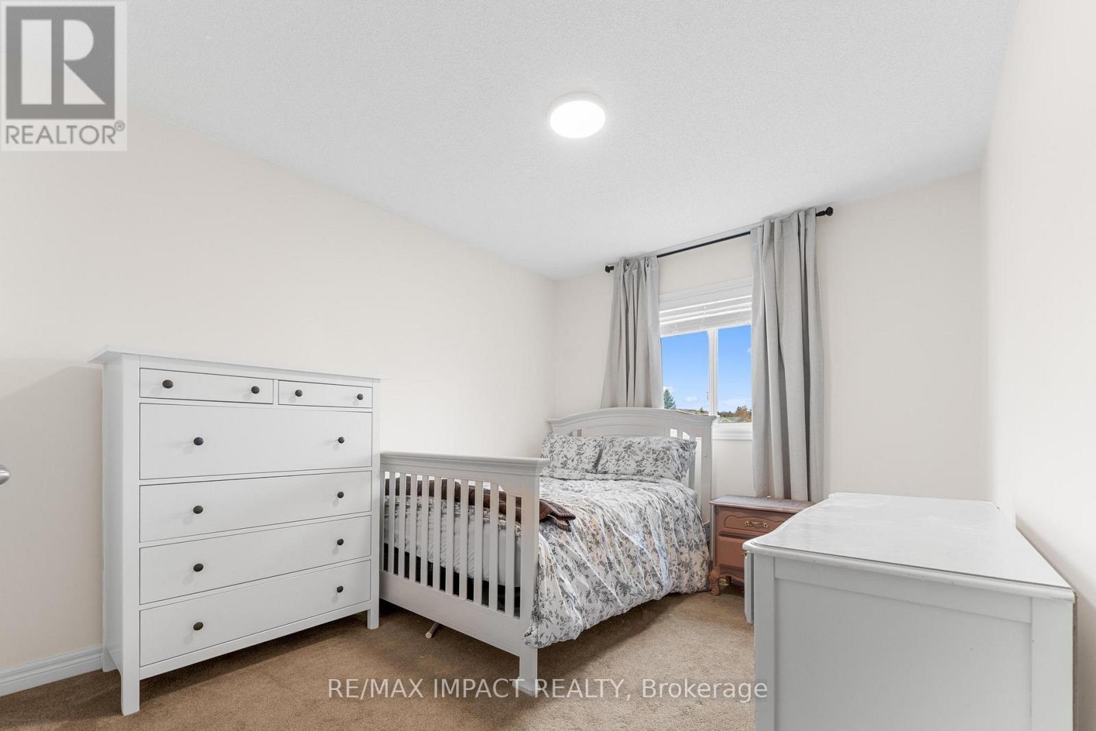 12 - 5084 Alyssa Drive, Lincoln, ON - Indoor Photo Showing Bedroom
