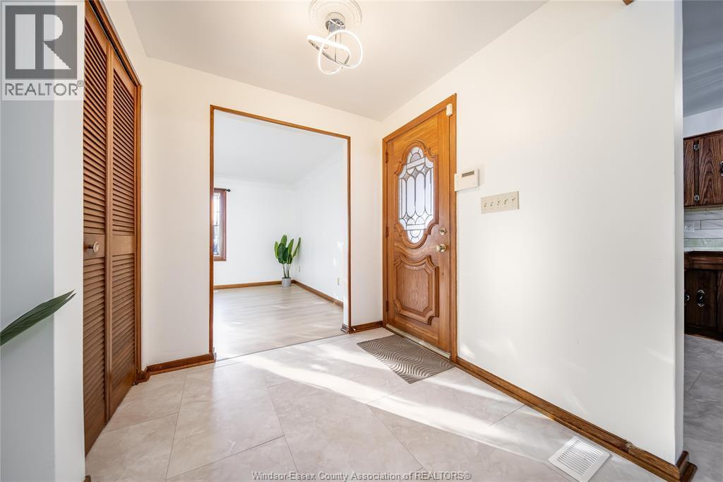 9223 Esplanade Drive, Windsor, ON - Indoor Photo Showing Other Room