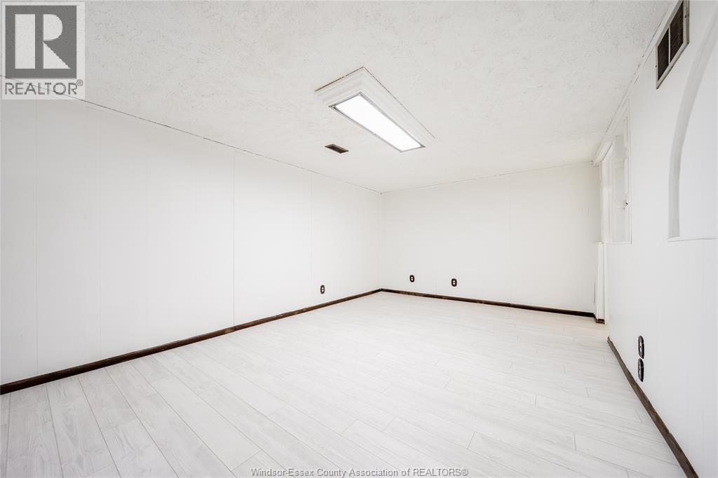 9223 Esplanade Drive, Windsor, ON - Indoor Photo Showing Other Room