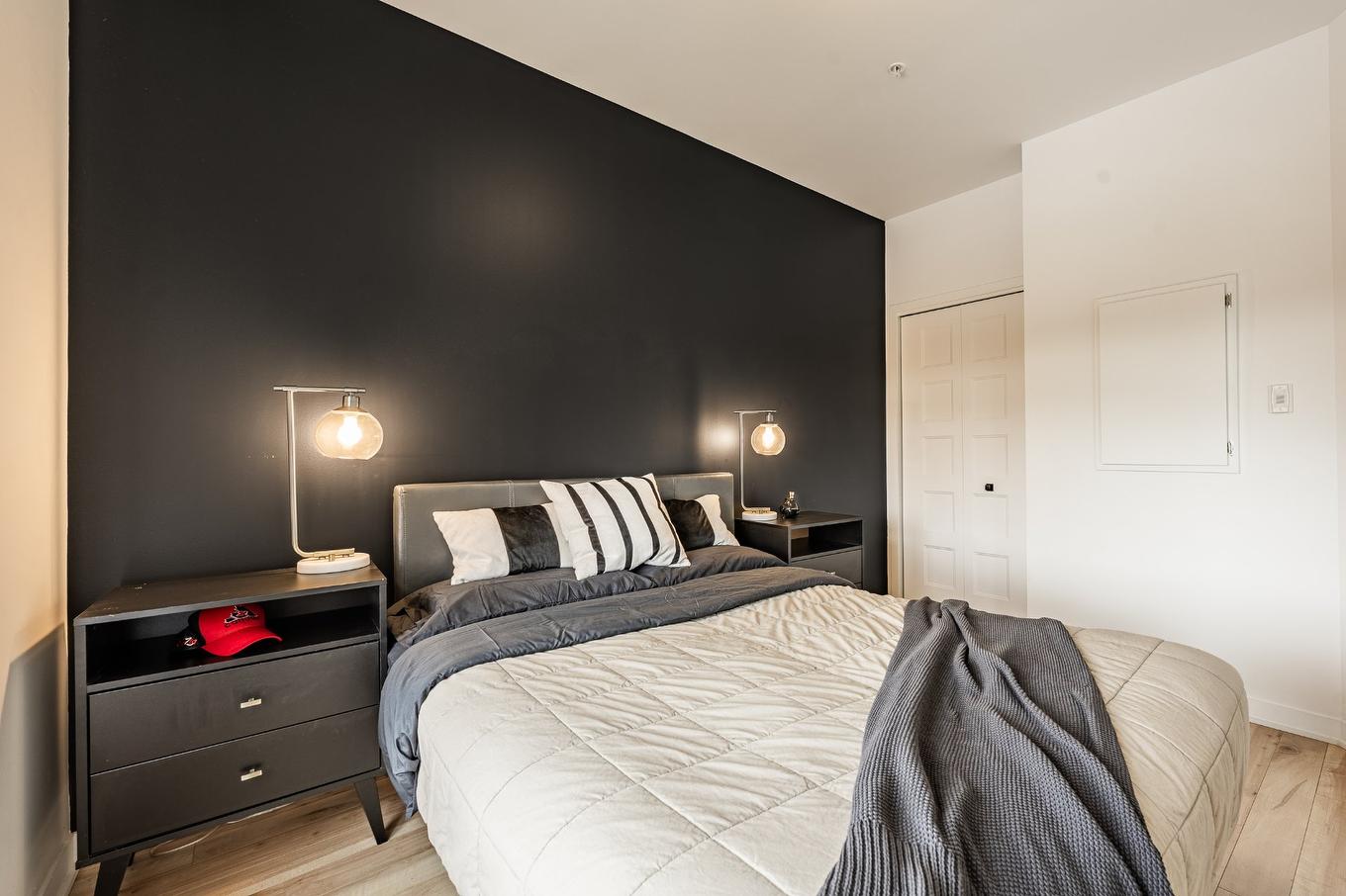 Primary bedroom - 310-9175 Rue Lennon, Brossard, QC - Indoor Photo Showing Bedroom