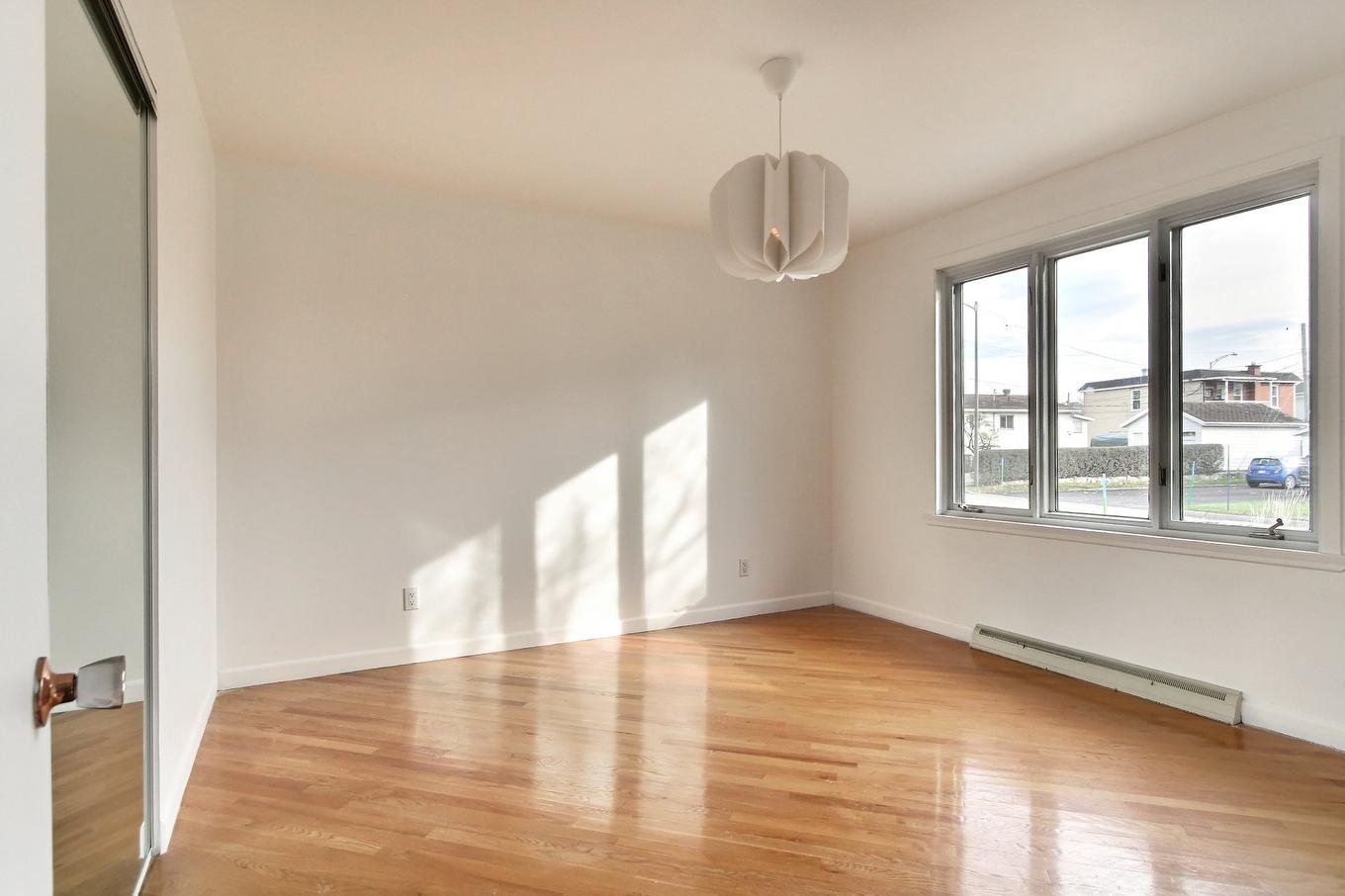 Bedroom - 1671 - 1675 Rue Pépin, Québec (Les Rivières), QC - Indoor Photo Showing Other Room