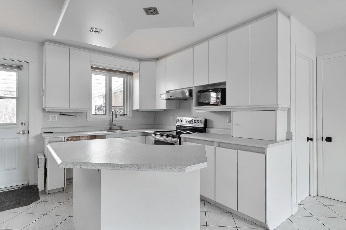 Kitchen - 1671 - 1675 Rue Pépin, Québec (Les Rivières), QC - Indoor Photo Showing Kitchen With Double Sink