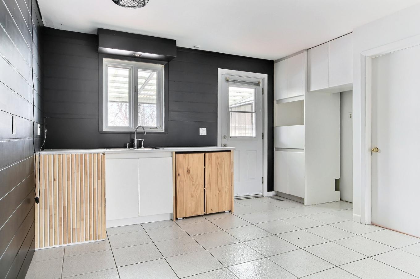 Kitchen - 1671 - 1675 Rue Pépin, Québec (Les Rivières), QC - Indoor Photo Showing Laundry Room