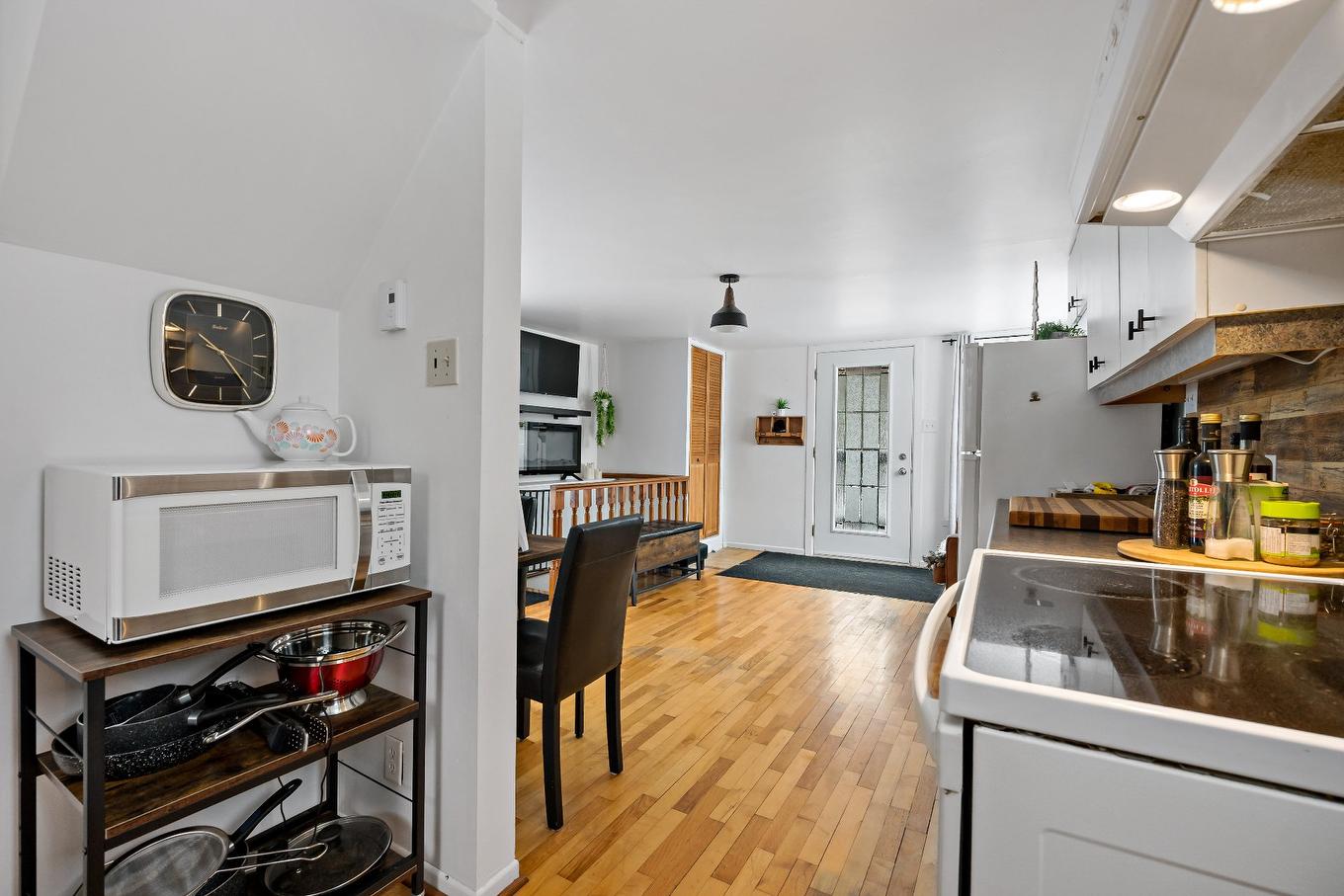 Overall view - 352 Ch. Du Lac-Rossignol, Lac-Supérieur, QC - Indoor