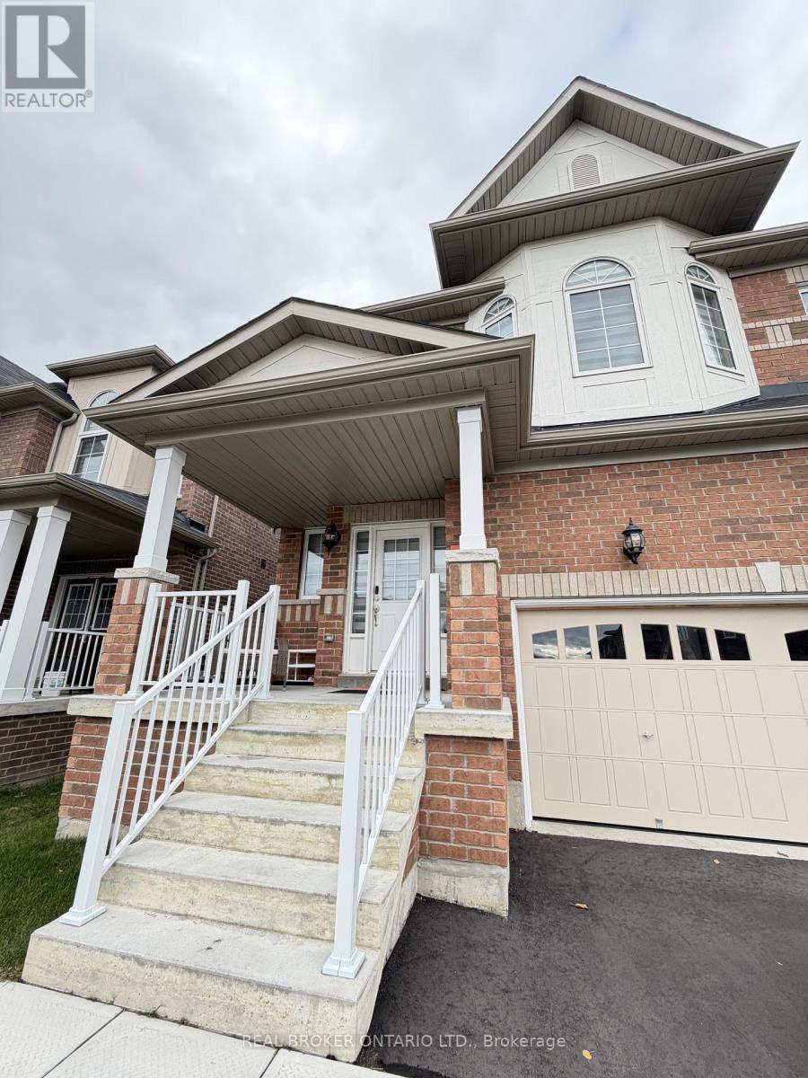 1207 Drinkle Crescent, Oshawa, ON - Outdoor