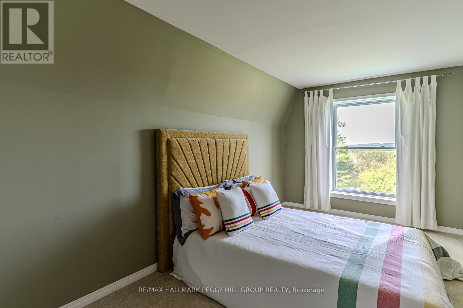 8064 9Th Line, Essa, ON - Indoor Photo Showing Bedroom