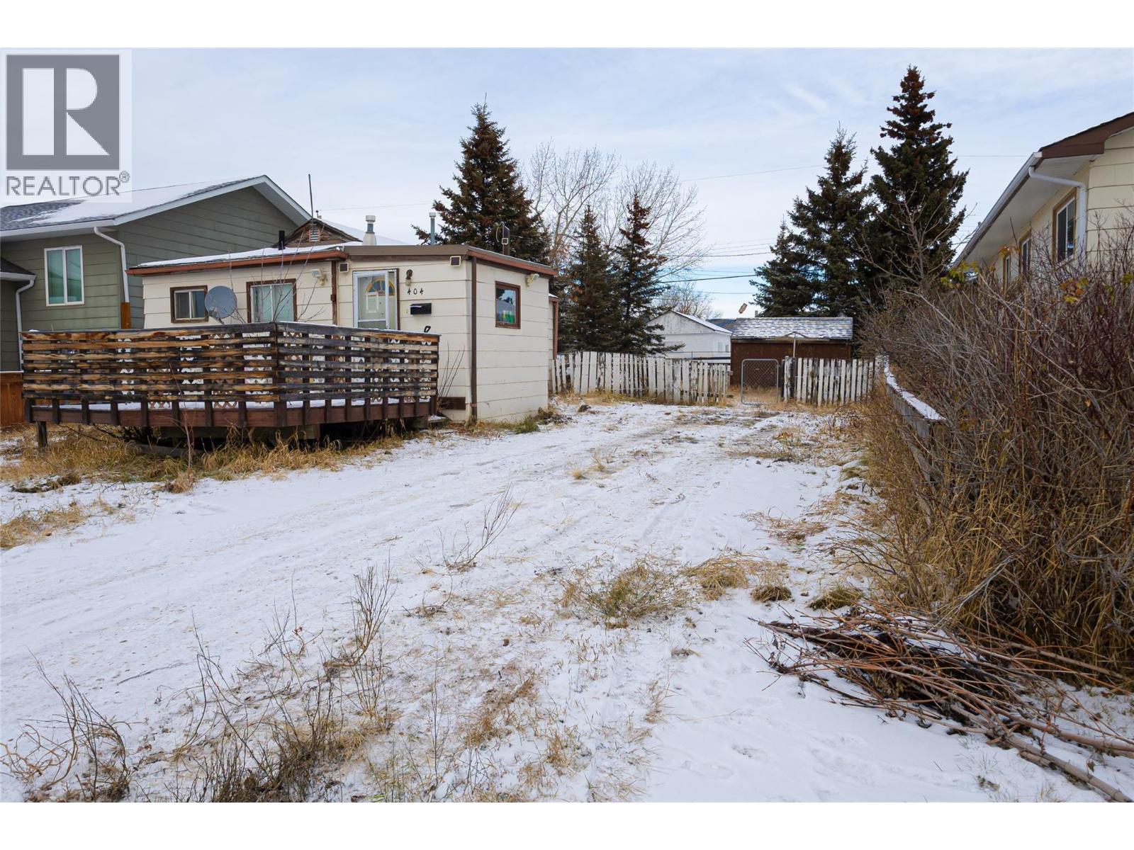 404 99 Avenue, Dawson Creek, BC - Outdoor