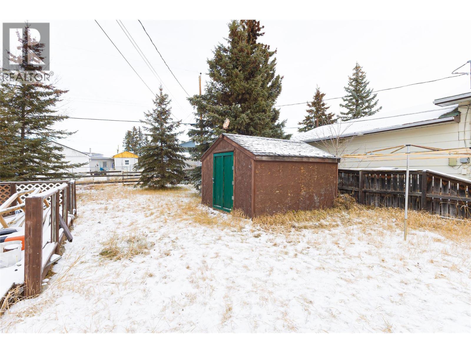 404 99 Avenue, Dawson Creek, BC - Outdoor