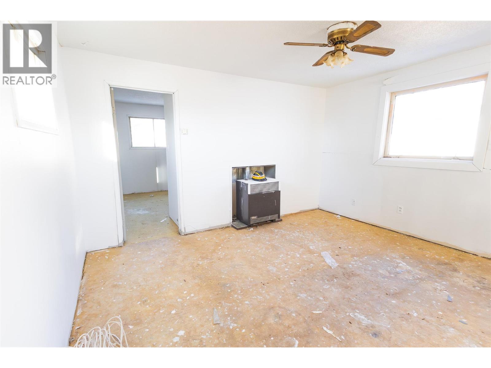 404 99 Avenue, Dawson Creek, BC - Indoor Photo Showing Other Room