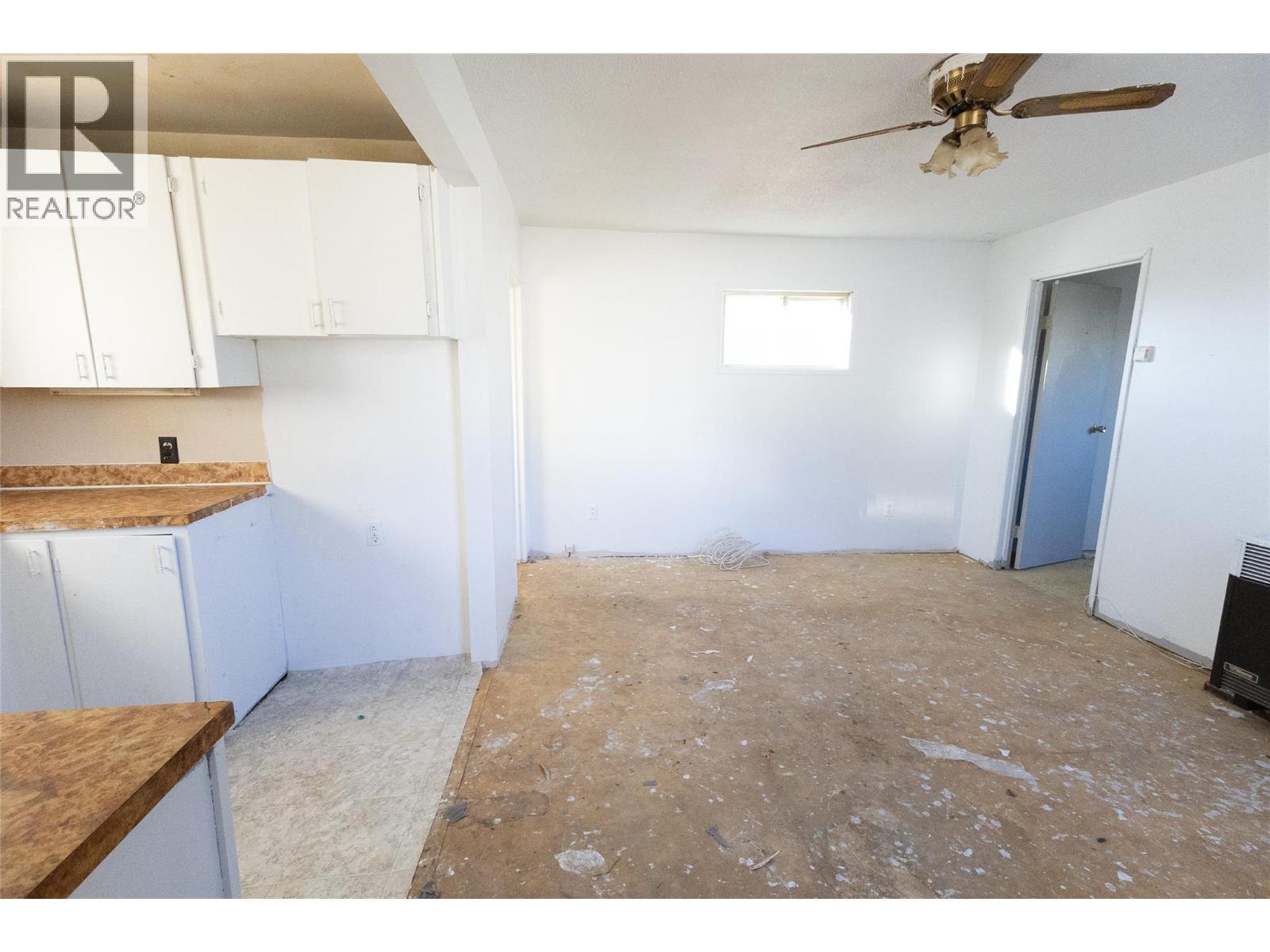 404 99 Avenue, Dawson Creek, BC - Indoor