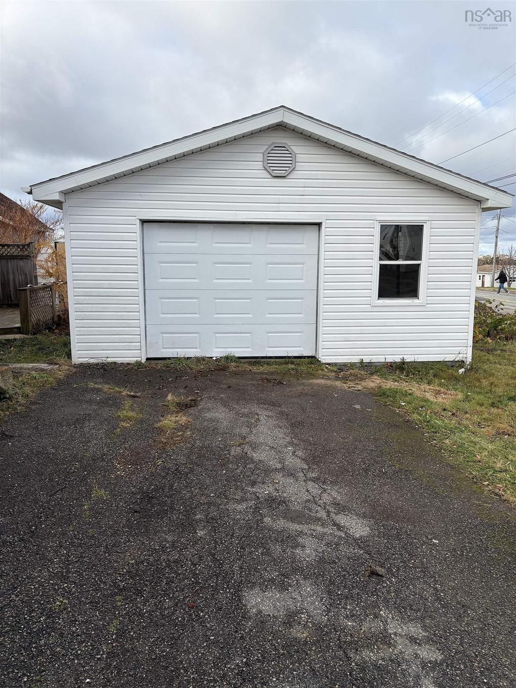 343 Ninth Street, New Waterford, NS