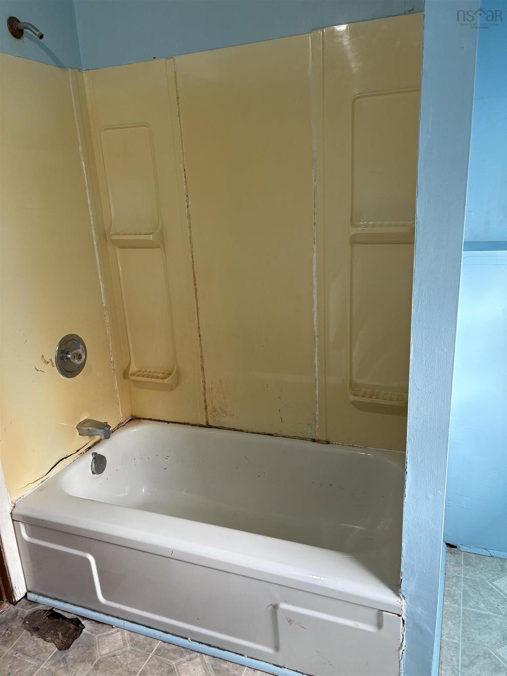 343 Ninth Street, New Waterford, NS