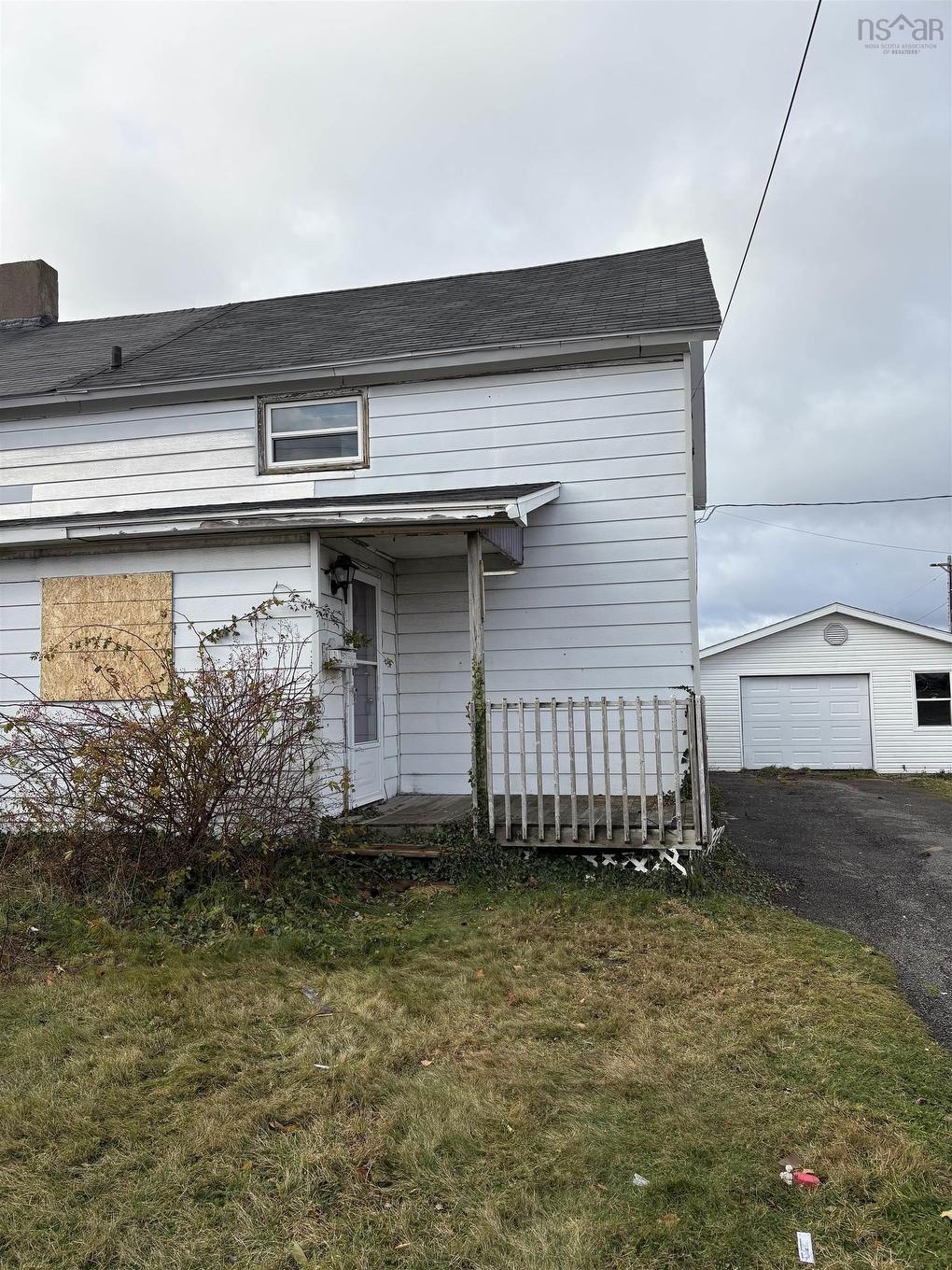 343 Ninth Street, New Waterford, NS