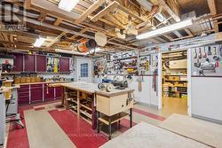 Workshop With Accessibility To Third Bay -