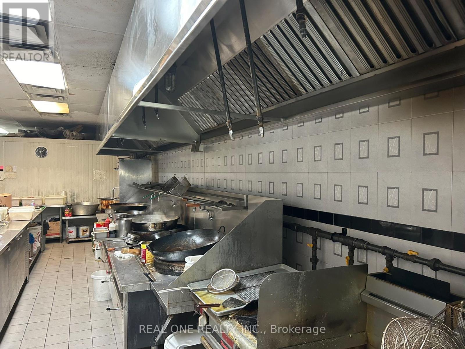 106 - 101 Osler Drive, Hamilton, ON