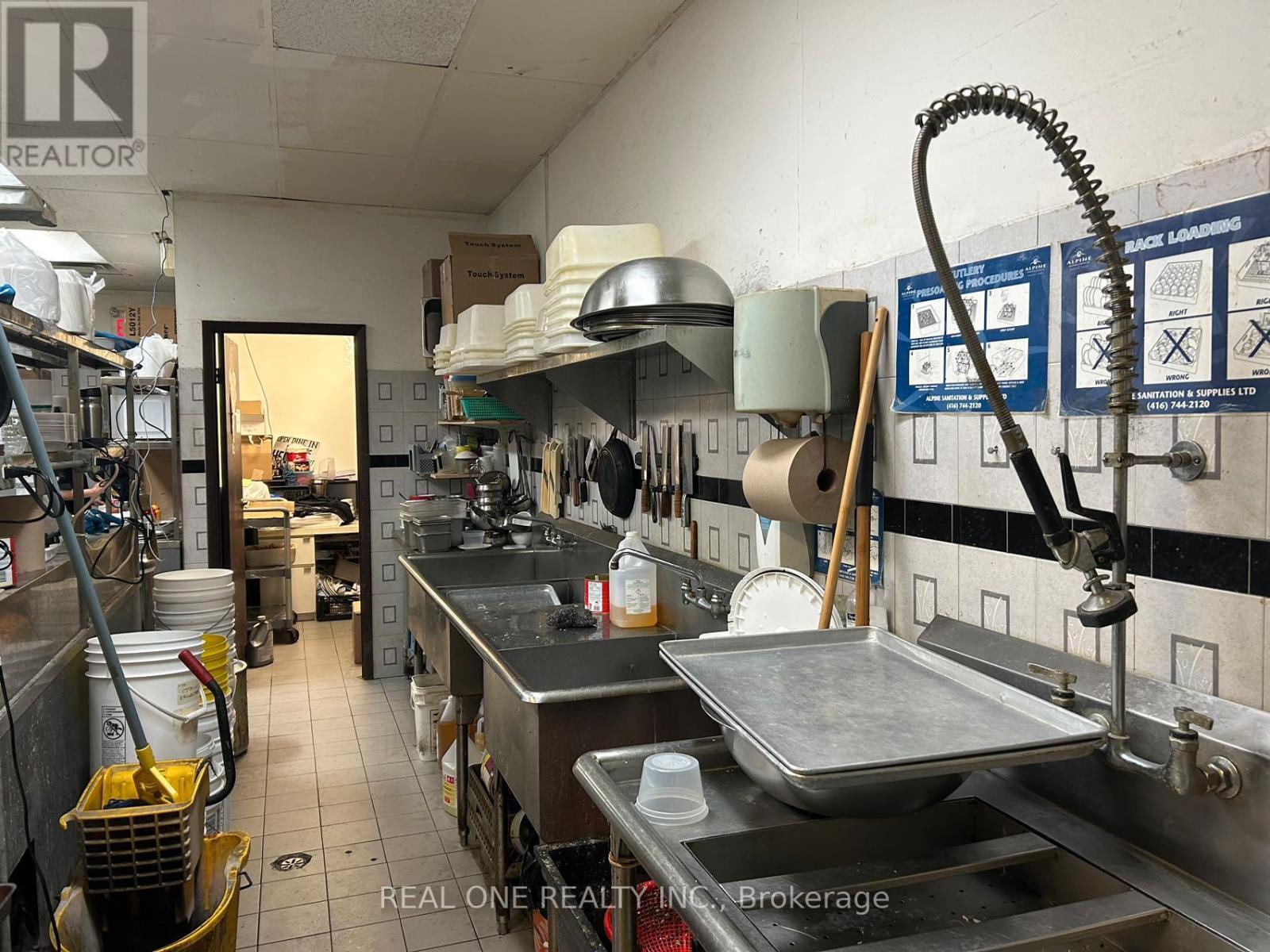 106 - 101 Osler Drive, Hamilton, ON