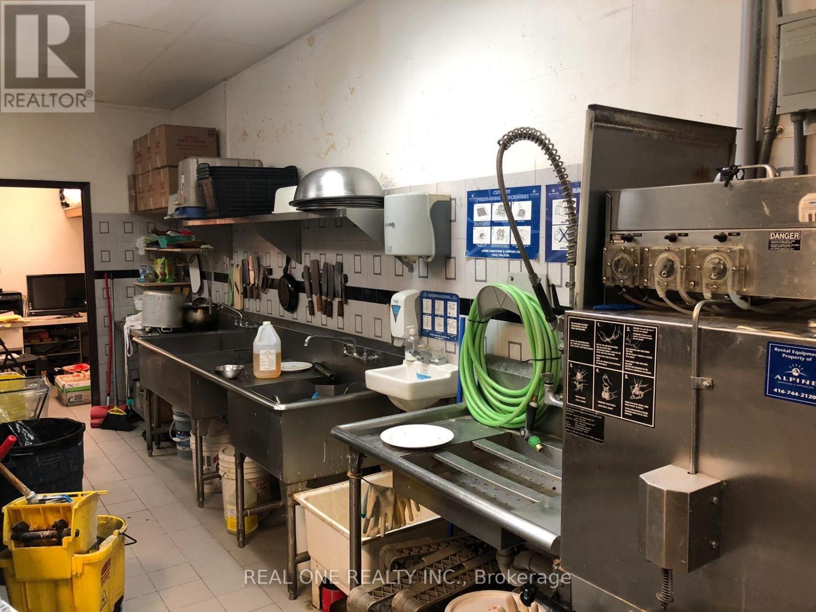 106 - 101 Osler Drive, Hamilton, ON