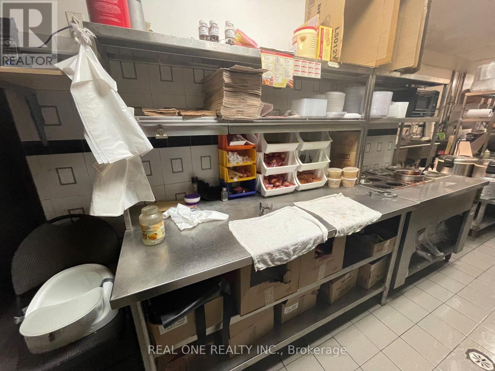 106 - 101 Osler Drive, Hamilton, ON