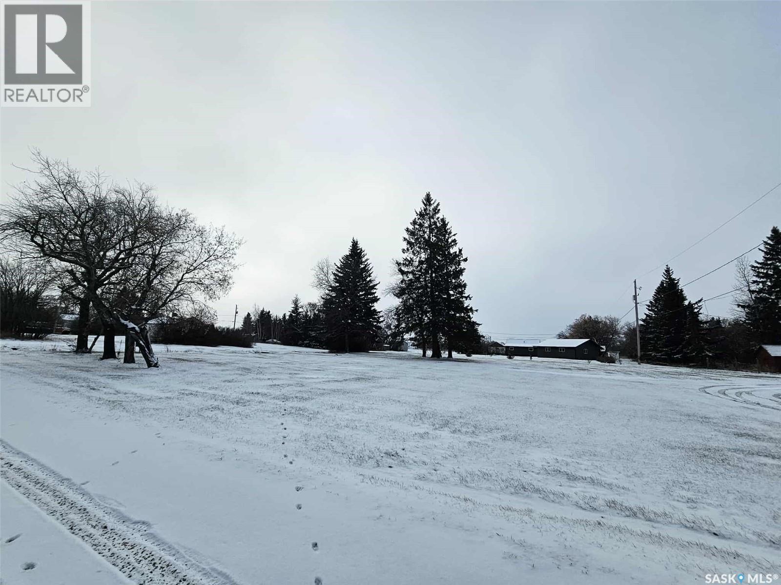 16 & 17 18 3Rd Street, Sheho, SK