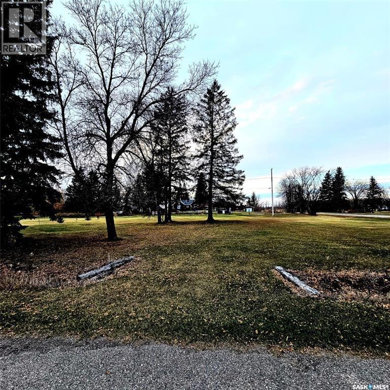 16 & 17 18 3Rd Street, Sheho, SK