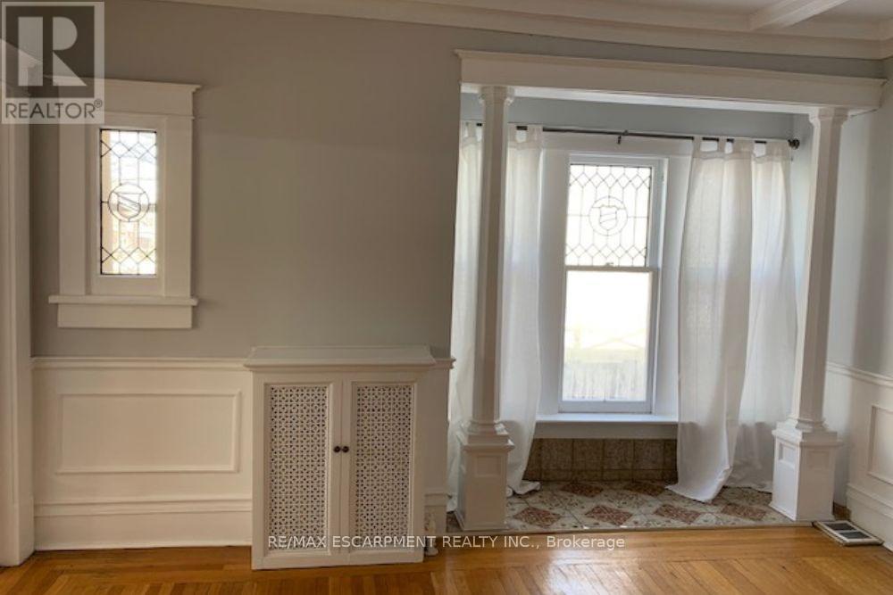 1 - 2 Undermount Avenue, Hamilton, ON - Indoor Photo Showing Other Room