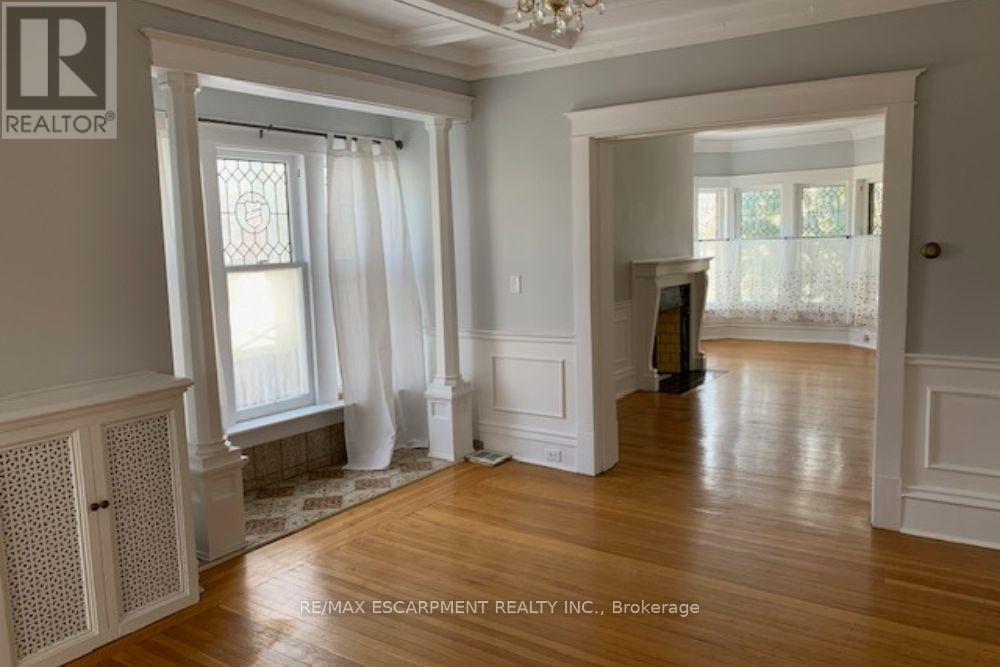 1 - 2 Undermount Avenue, Hamilton, ON - Indoor Photo Showing Other Room