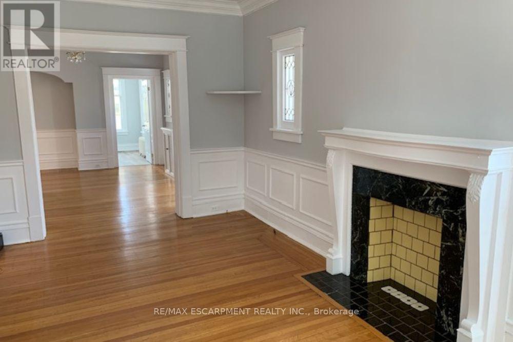 1 - 2 Undermount Avenue, Hamilton, ON - Indoor Photo Showing Other Room