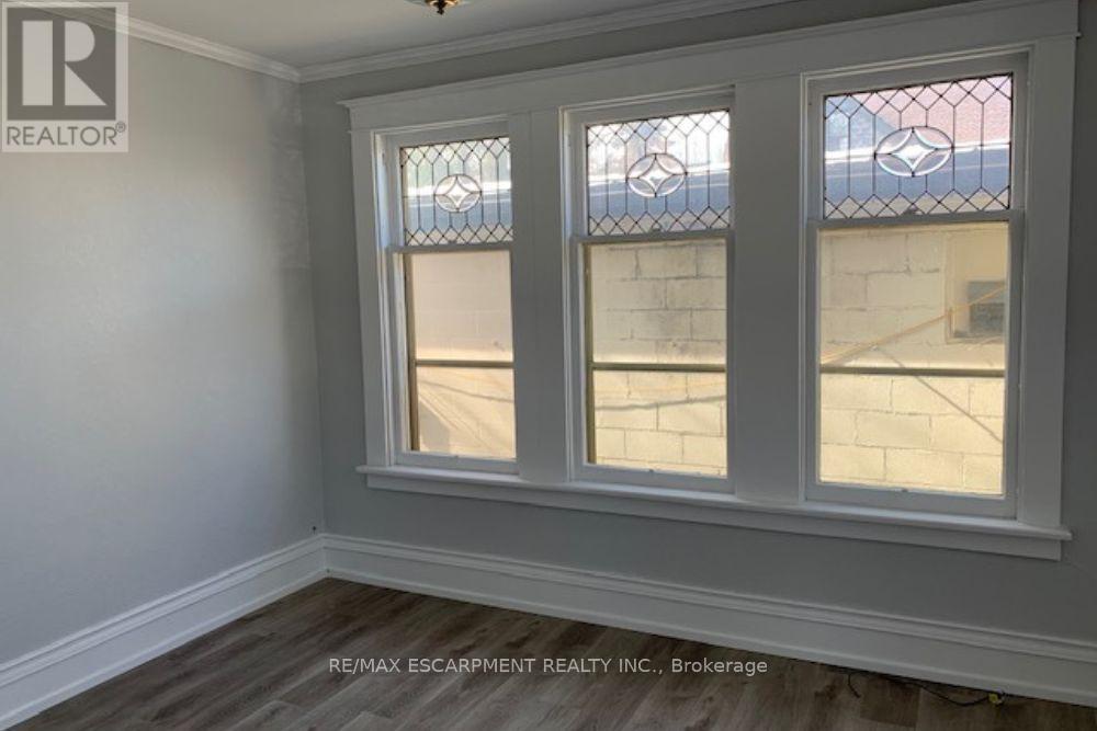 1 - 2 Undermount Avenue, Hamilton, ON - Indoor Photo Showing Other Room