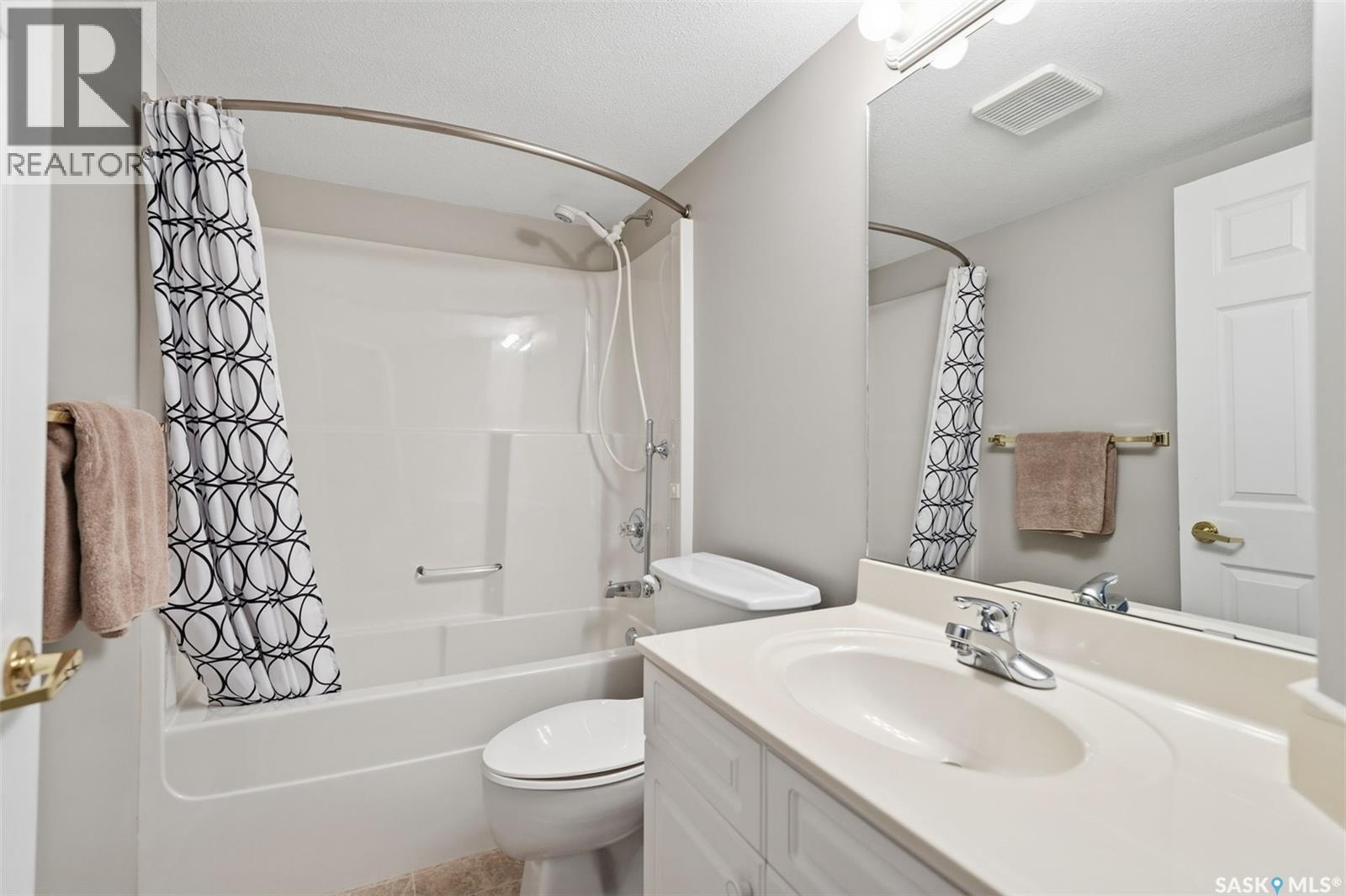 107 930 Heritage View, Saskatoon, SK - Indoor Photo Showing Bathroom