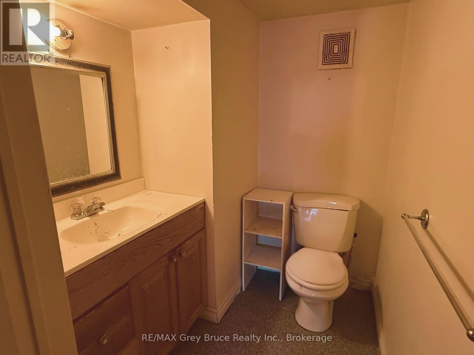 Bathroom #2 Lower Level - 785 4Th Avenue E, Owen Sound, ON - Indoor Photo Showing Bathroom