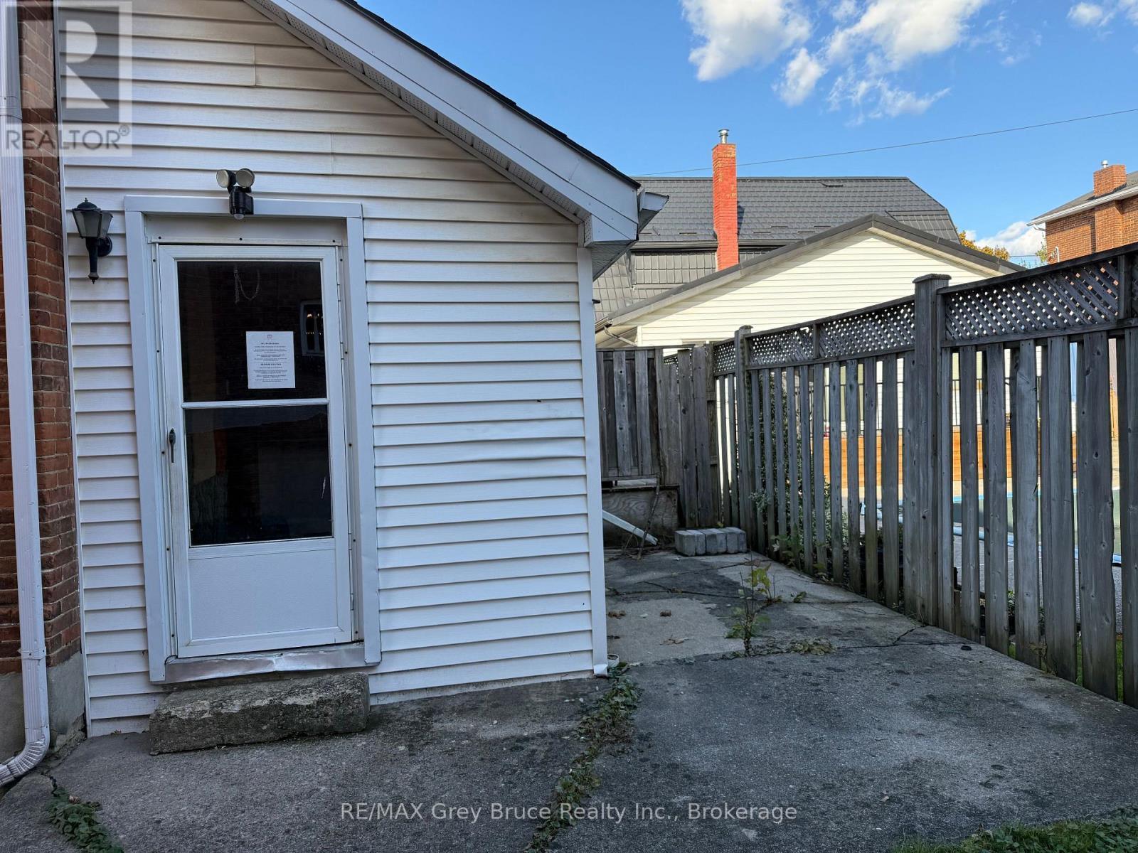 Backyard - 785 4Th Avenue E, Owen Sound, ON - Outdoor