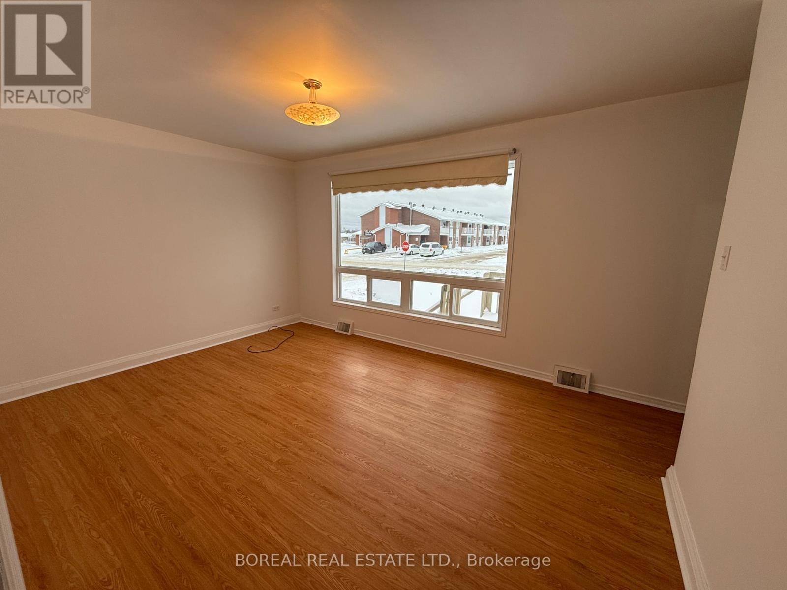 101 Ross Road, Smooth Rock Falls (Srf), ON - Indoor Photo Showing Other Room