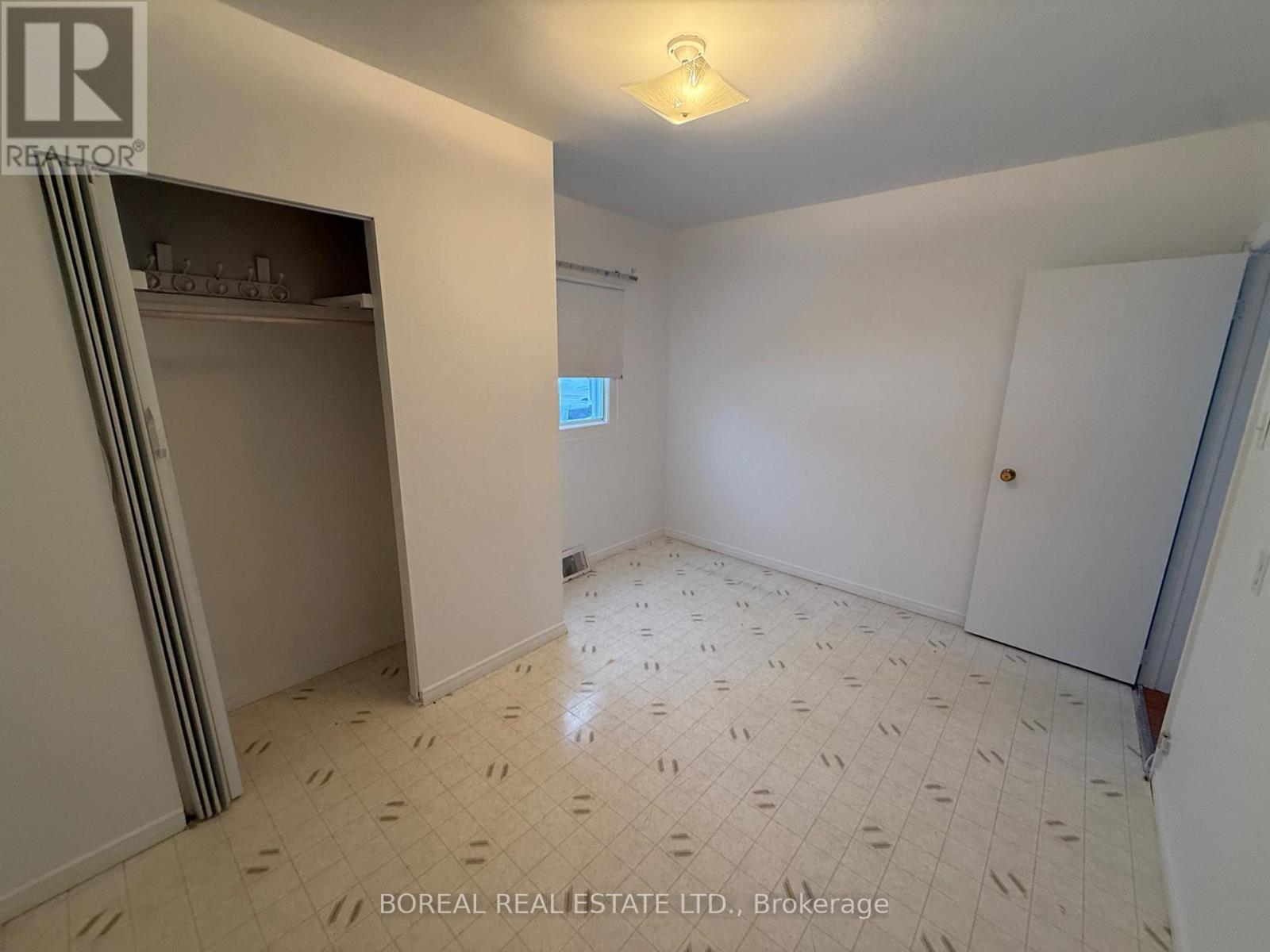 101 Ross Road, Smooth Rock Falls (Srf), ON - Indoor Photo Showing Other Room