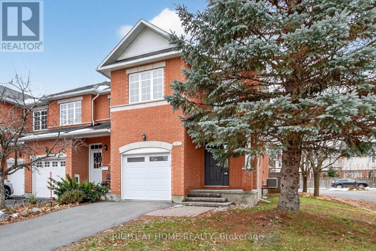 302 Goldridge Drive, Ottawa, ON - Outdoor With Facade